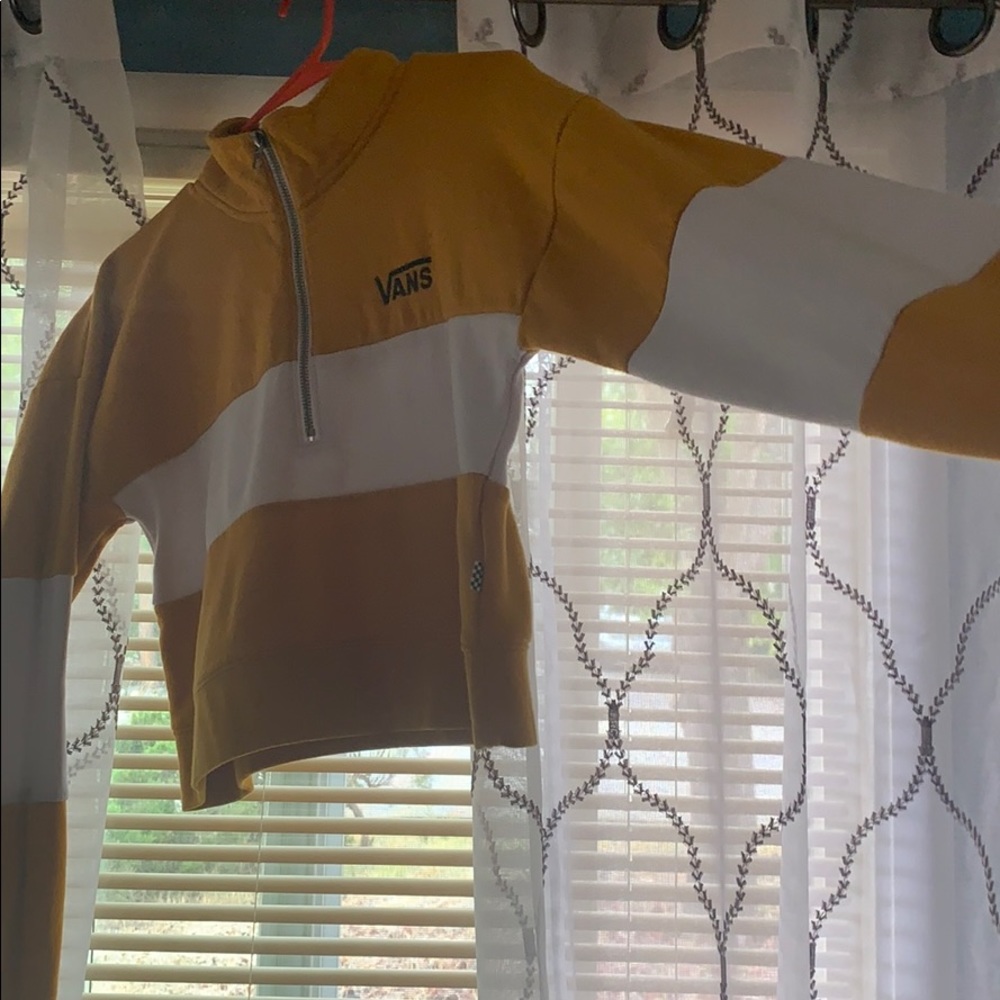 Cute vans crop jacket:) - Picture 2 of 6